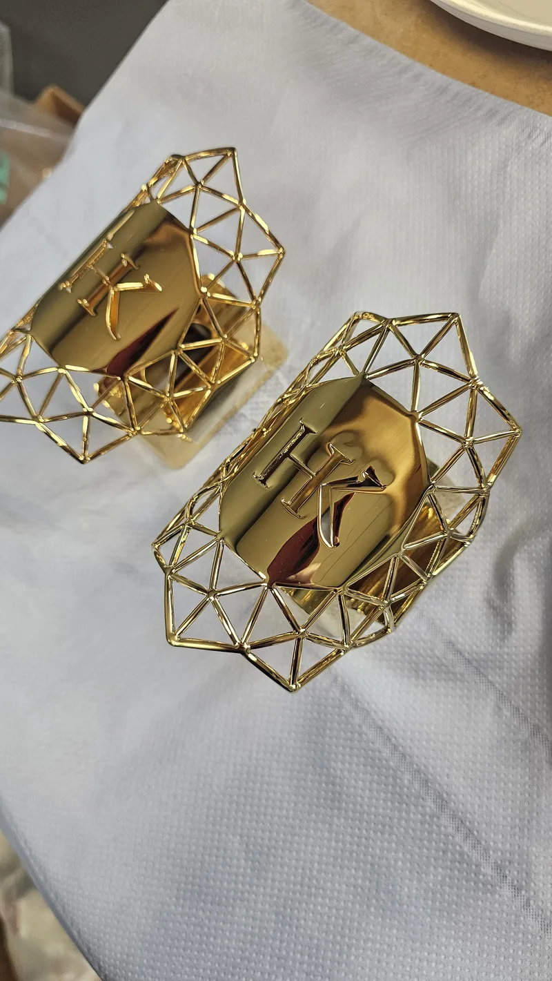 Gold-plated HK wall lights